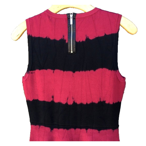 Karen Millen Tie Dye Bodycon Fit Flare Dress Red Black Stripe Sleeveless  Crew M